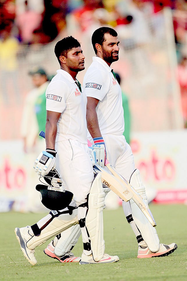 ওপেনিং জুটিতে নতুন এক চূড়ায় তামিম-ইমরুল। ফাইল ছবি