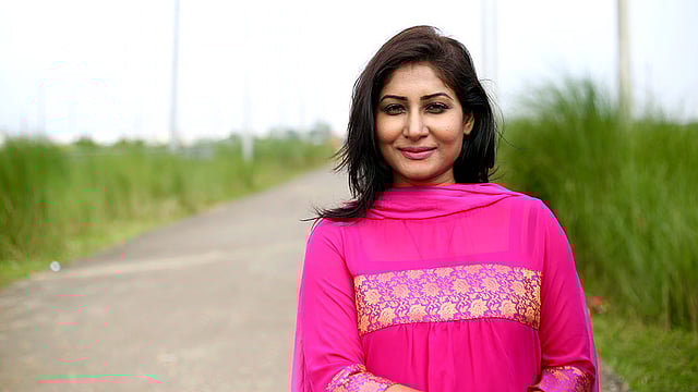 হাস্যোজ্জ্বল ফারাহ রুমা। ছবি: নাসিরউদ্দীন নাসিম