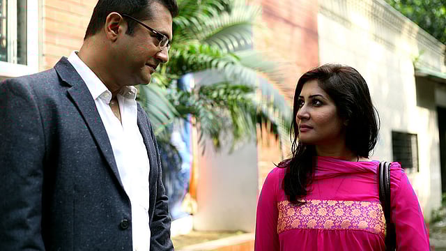 ‘হৃদয়ের গহিনে’ নাটকের একটি দৃশ্যে শাহেদ ও ফারাহ রুমা। ছবি: নাসিরউদ্দীন নাসিম