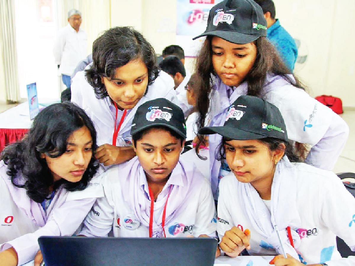 আলোর ক্যাম্প শিক্ষার্থীদের প্রযুক্তির নতুন নতুন তথ্য জানার সুযোগ করে দিয়েছে