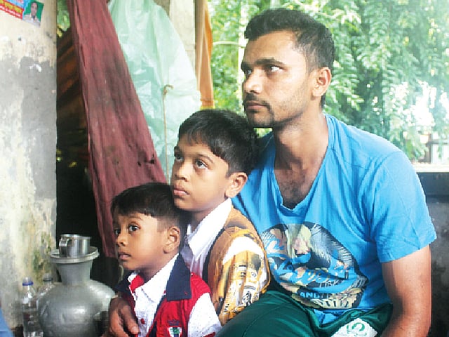 ছোটরাও বড় ভক্ত তাঁর