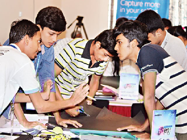 বরিশাল আঞ্চলিক পর্যায়ে বিজয়ী বরিশাল জিলা স্কুল দল