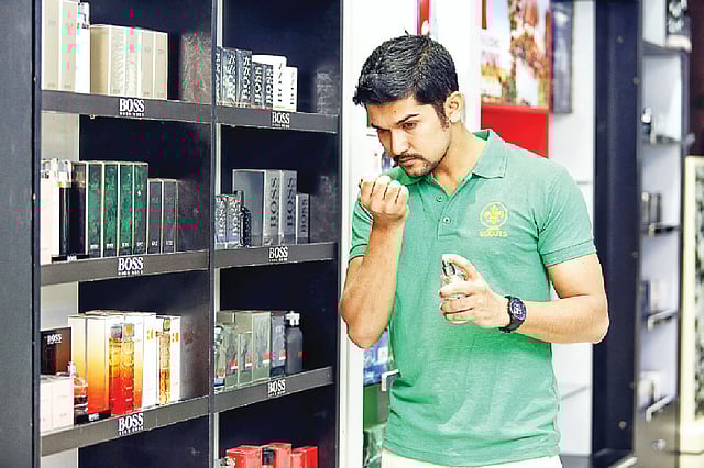 সময় আর পরিবেশন বুঝে বেছে নিন পছন্দের সুগন্ধি।