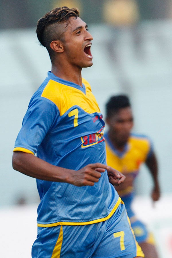 দারুণ হ্যাটট্রিকের পর জাহিদ। ছবি: শামসুল হক