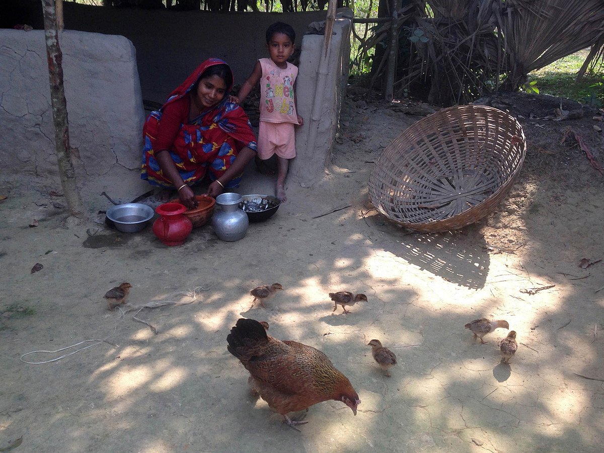 বিবাহিত মেয়ে-শিশুর সামাজিক ক্ষমতায়ন দেশে উন্নয়নে ইতিবাচক ভূমিকা রাখবে। ছবিটি প্রতীকী অর্থে ব্যবহার করা। ছবি: মনিরুল আলম