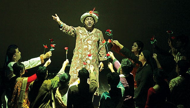 প্রাচ্য নাট্যদলের ‘টিপুর স্বপ্ন’ নাটকের একটি দৃশ্য l প্রথম আলো