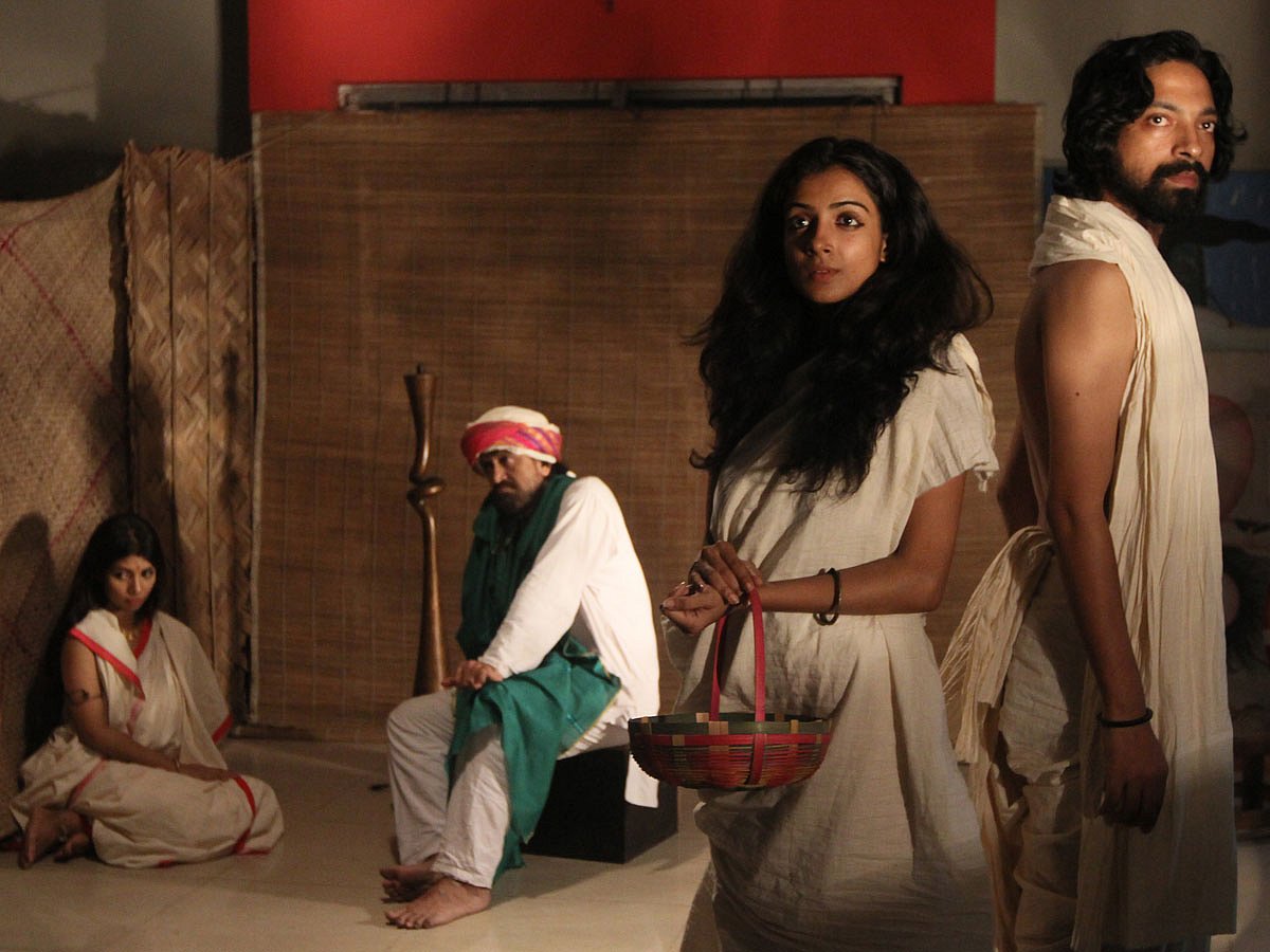 চন্দ্রাবতী কথা চলচ্চিত্রের মহড়ার একটি দৃশ্য