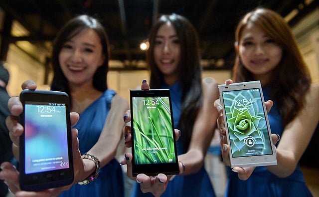 মোবাইল ফোন হবে আরও দ্রুতগতির