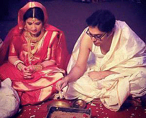 অনুপম রায় ও পিয়া চক্রবর্তী। ছবিটি অনুপমের ফেসবুক থেকে সংগৃহীত