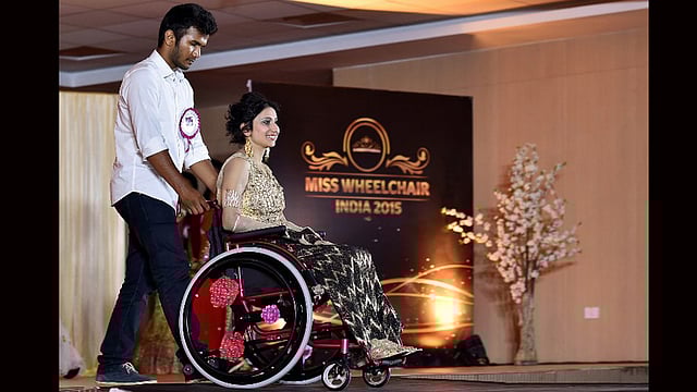 মিস হুইলচেয়ার নয়াদিল্লির প্রিয়া ভারগাব। ছবি: এএফপি