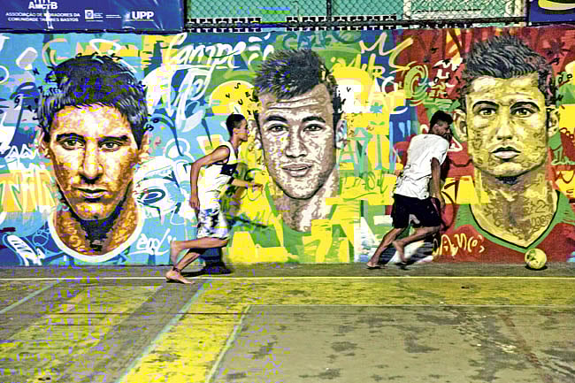 ফ্রান্স ফুটবলেরবর্ষসেরা একাদশে আছেন তিন ​তারকাই। ছবি: সংগৃহীত।