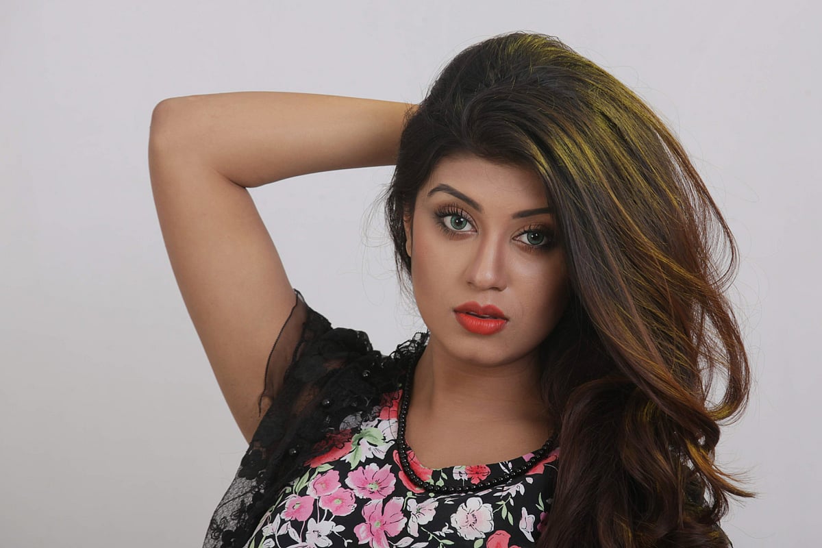 অমৃতা খান