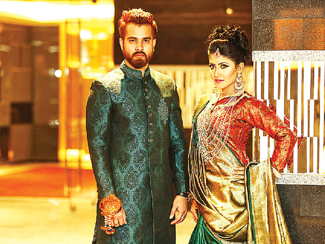 মডেল: শ্রাবণ্য ও ফাহিম শাড়ি: বেনারসী কু​ঠী ব্লাউজ: এমদাদ হক পাঞ্জাবি: ওটু