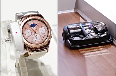 স্মার্টঘড়ি—গিয়ার এস–২, পাউ রোবট