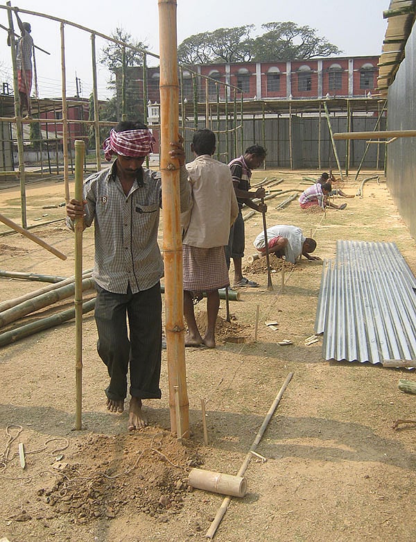 ভারতের ত্রিপুরায় আগরতলা বইমেলার প্রস্তুতি তুঙ্গে। ছবি: দেবাশিস রায়।