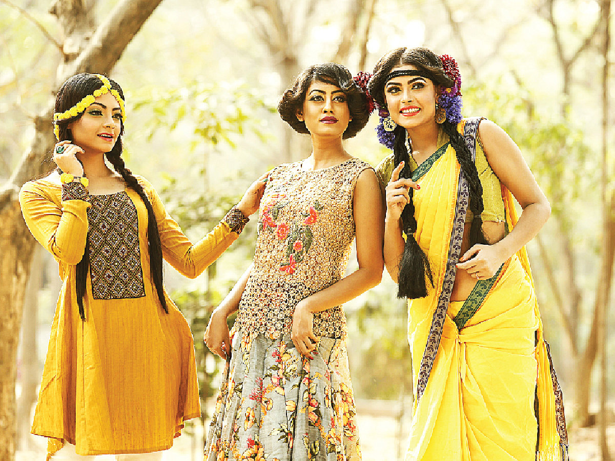 মডেল: ইশানা, ওশিন ও তৃণ, পোশাক: যাত্রা, আইকনিক ফ্যাশন গ্যারেজ ও দেশাল, সাজ: তানজিমা শারমিন, ছবি: সুমন ইউসুফ