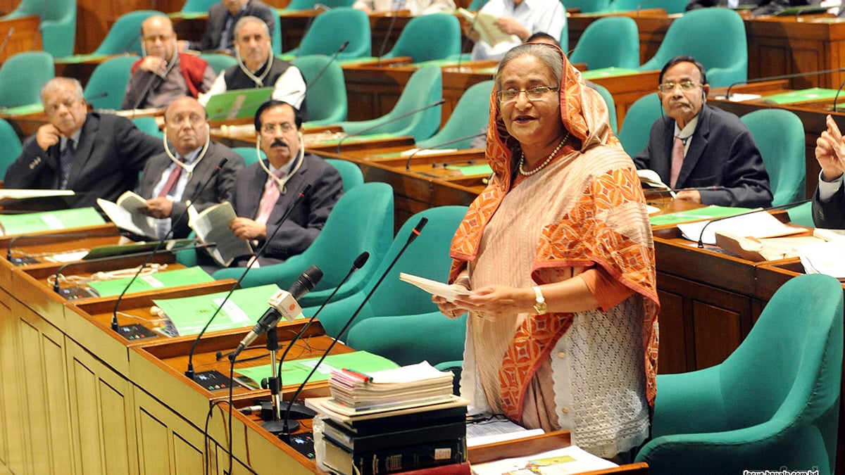 প্রধানমন্ত্রী শেখ হাসিনা আজ বুধবার বিকেলে জাতীয় সংসদে নির্ধারিত প্রশ্নোত্তরকালে বলেন, পার্বত্য চট্টগ্রাম শান্তি চুক্তির ৭২টি ধারার মধ্যে ৪৮টি ধারা সম্পূর্ণ বাস্তবায়ন করা হয়েছে। ছবি: ফোকাস বাংলা