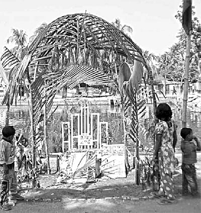 শিশুদের বানানো ভালোবাসার মিনার