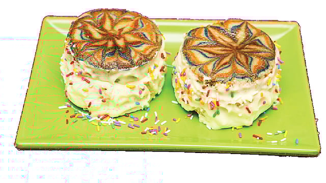 ফুলেল কেক