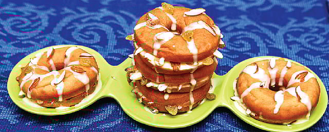 কাস্টার্ড ডোনাট