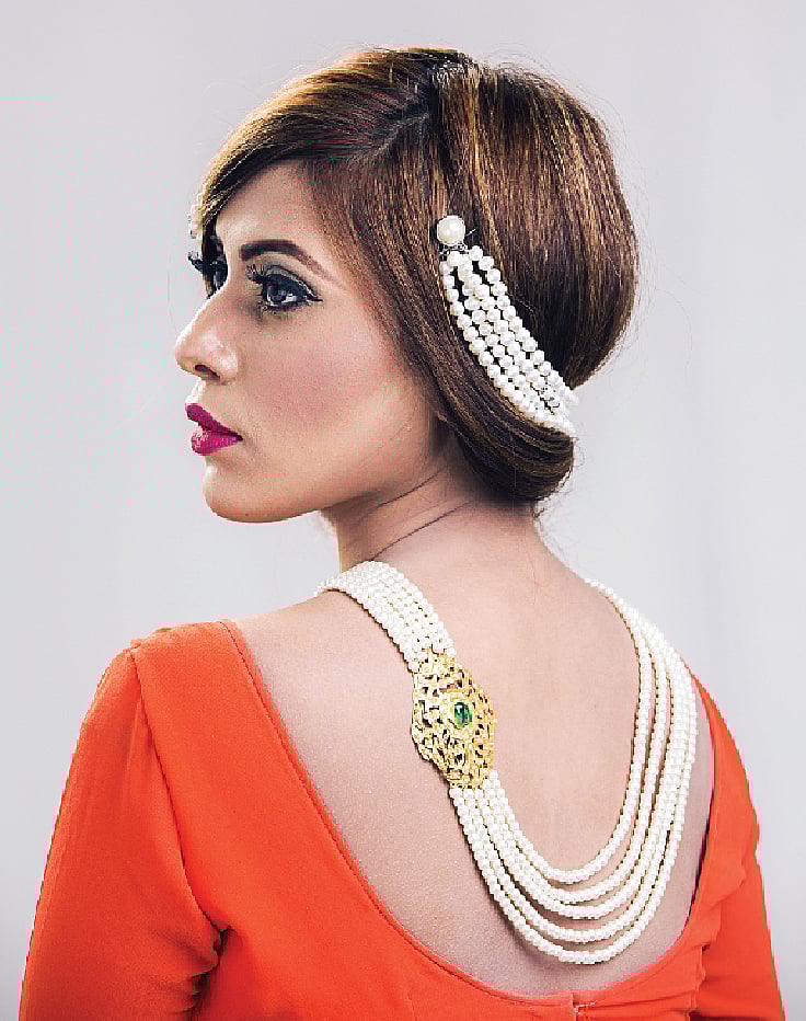 গয়না: কনক