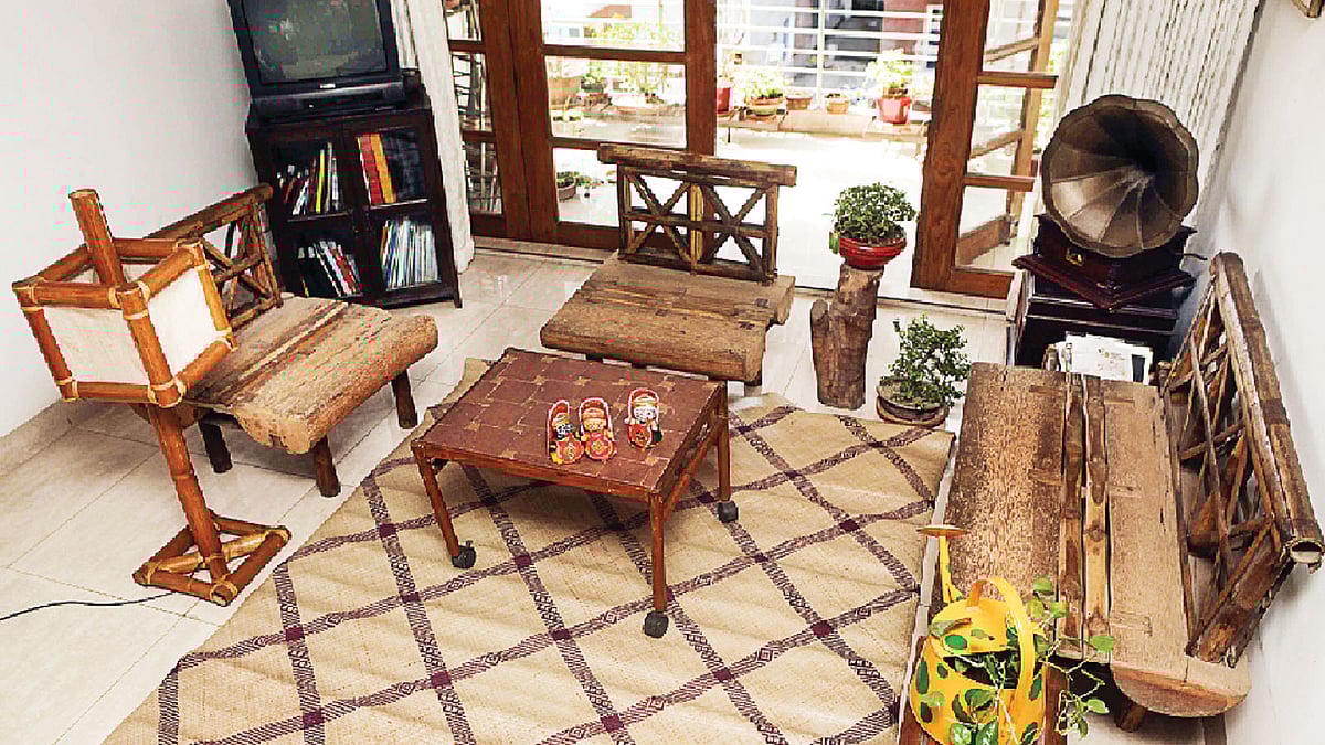 গরমে আরামের পাশাপাশি ঘরের সাজেও ভিন্নতা দেবে শীতলপাটি। ছবি: নকশা