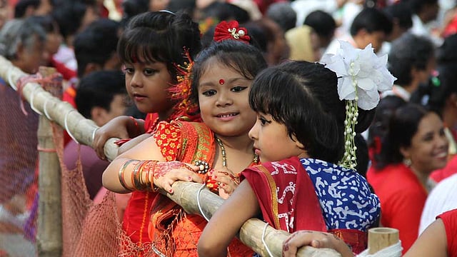 ফুলেল সাজে বর্ষবরণে শিশুরা। ছবি: জিয়া ইসলাম