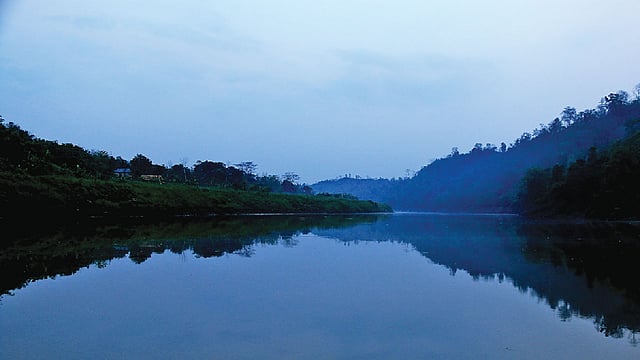 থেগামুখে যাওয়ার পথে দেখা যাবে প্রকৃতির এমন রূপ। ছবি: লেখক