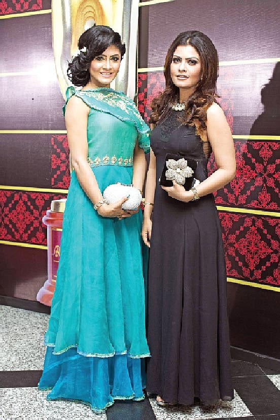 এলভিন ও শ্রাবণ্য