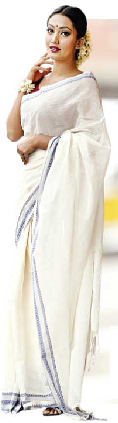 বনে মোর ফুটেছে হেনা চামেলি যুথী বেলি