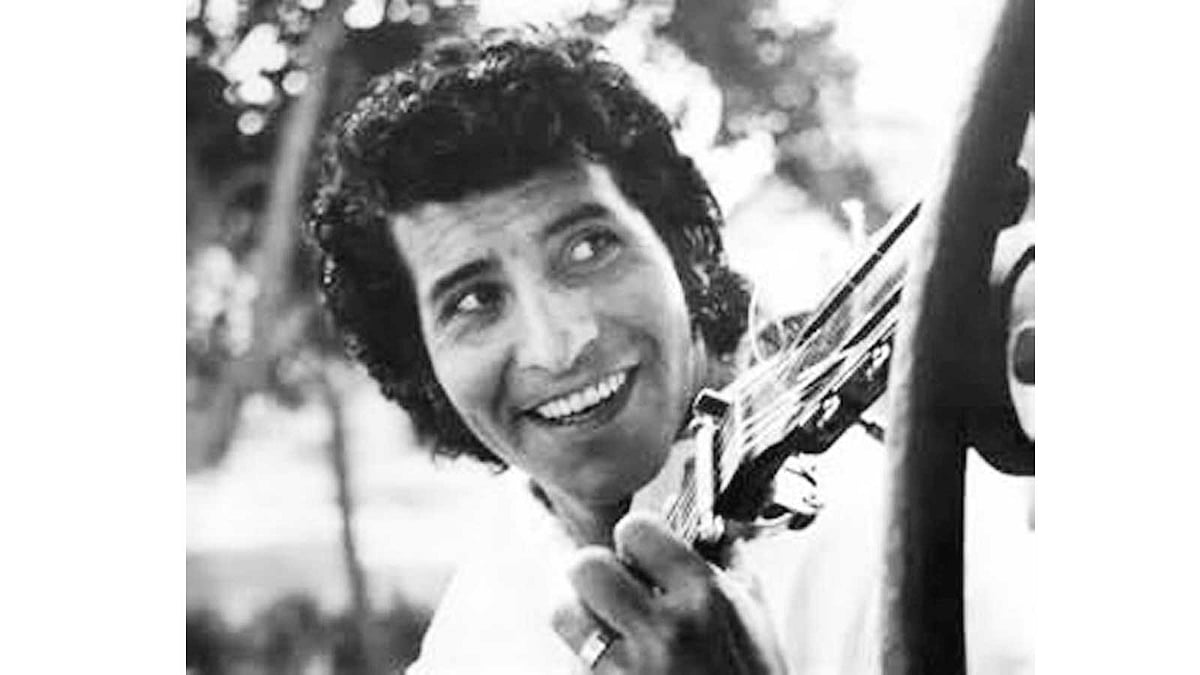 শৃঙ্খলমুক্তির গানের কবি ভিক্তর হারা