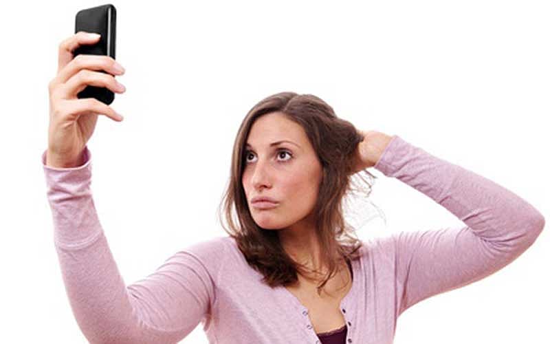 সেলফি এলবো