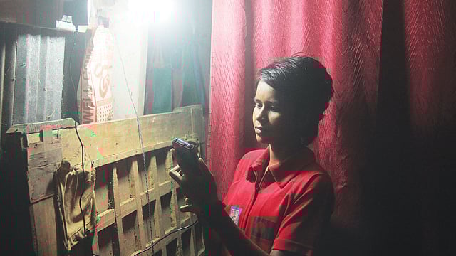 আলোকিত হয়েছে তহুরাদের ঘরও। ছবি: জগলুল পাশা