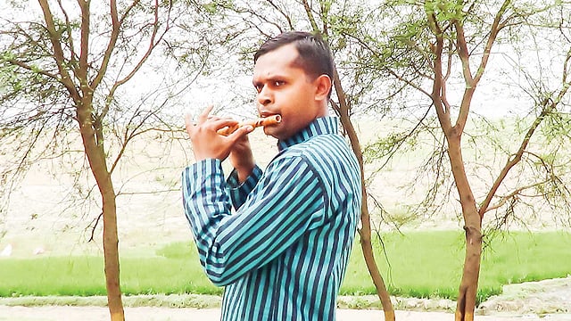 একসময় বাউল হওয়ার শখ চেপেছিল খেয়ালি রবিউলের