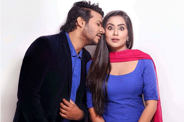 মম ও নিরব