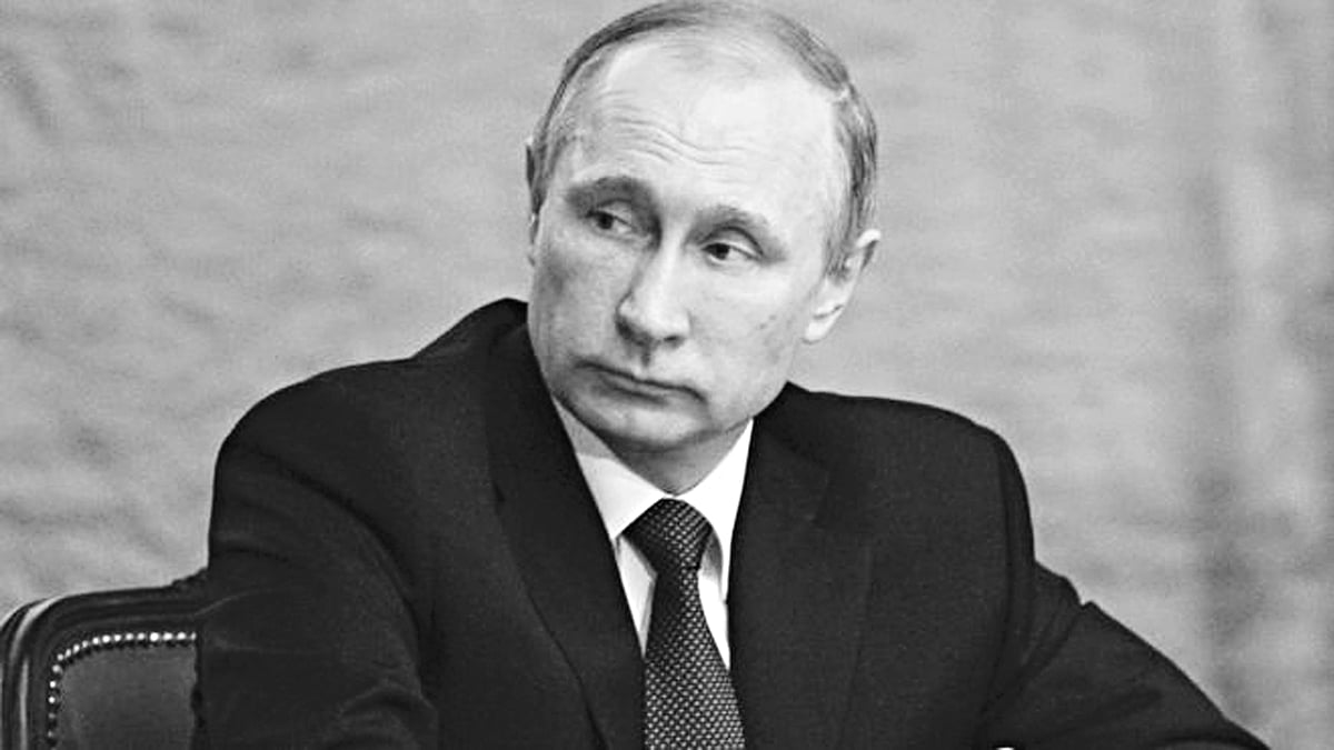 পুতিন রাষ্ট্রপরিচালনার ক্ষেত্রে সোভিয়েত স্টাইলের খুব একটা বাইরে যাননি