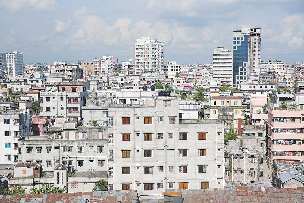 যথাযথ নিয়ম মেনে ভবন তৈরি করতে হবে l ছবি: জাহিদুল করিম