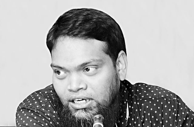 মুনির হোসেন