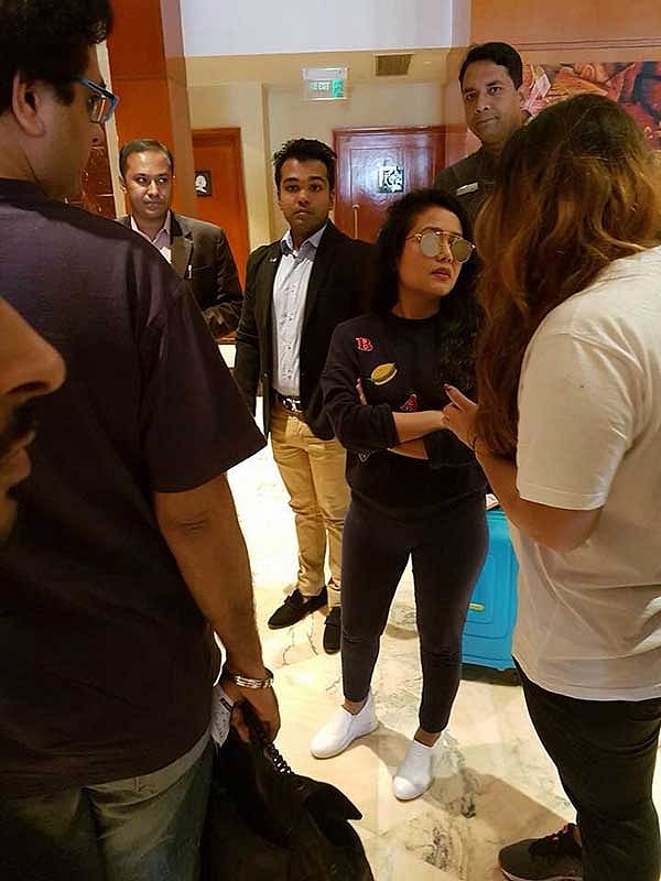 ঢাকায় নামার পর নেহা কাক্কার