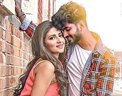 প্রেম কি বুঝিনি ছবির পোস্টারে শুভশ্রী ও ওম