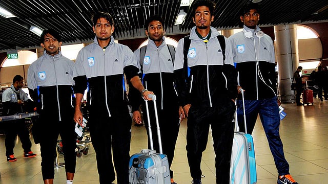 ফুটবলারদের বুঝতে হবে তারা প্রতিনিধিত্ব করেন দেশকে। লাল–সবুজ পতাকাকে। ফাইল ছবি