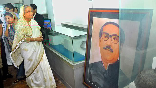 বঙ্গবন্ধু শেখ মুজিবুর রহমান কারা স্মৃতি জাদুঘরে প্রধানমন্ত্রী শেখ হাসিনা। ছবি: ফোকাস বাংলা