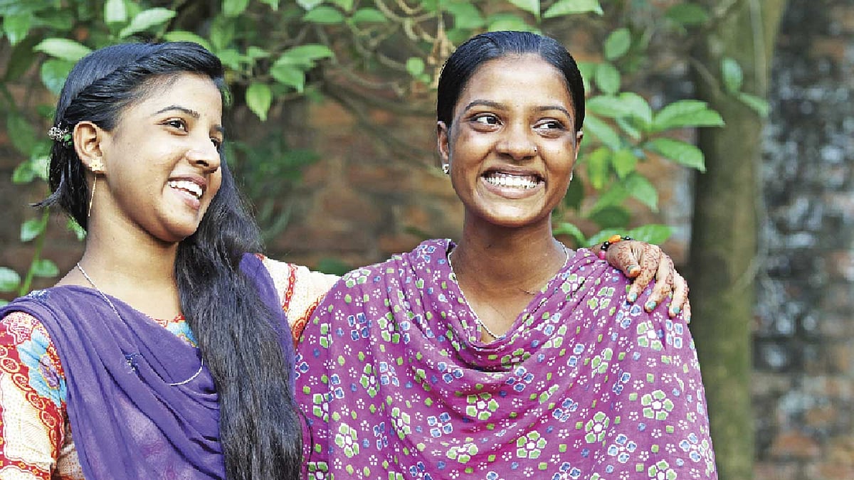 সুমা হতে চায় শিক্ষক আর সুমি এখনো ঠিক করেনি জীবনের লক্ষ্য। ছবি: আবদুস সালাম