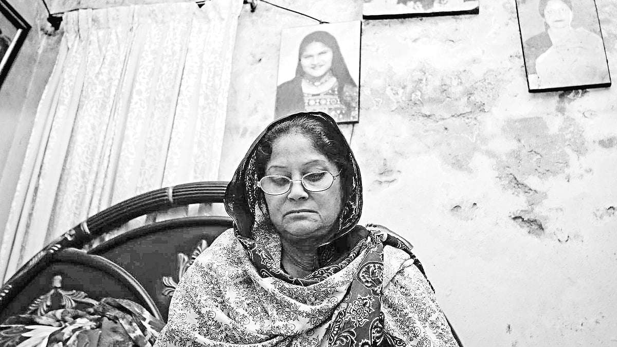 বিচারপ্রার্থী বুশরার মায়ের আহাজারির কোনো জবাব কারও কাছে নেই