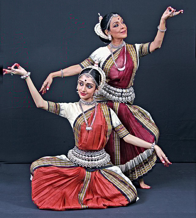 মাধবী মুদগাল ও আরুশি মুদগাল