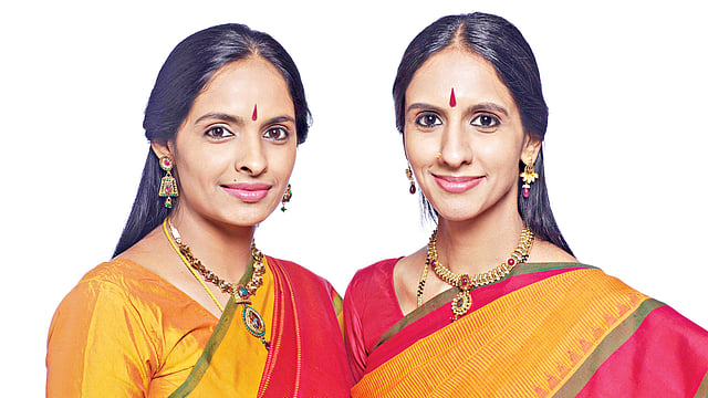 রঞ্জনি ও গায়ত্রী