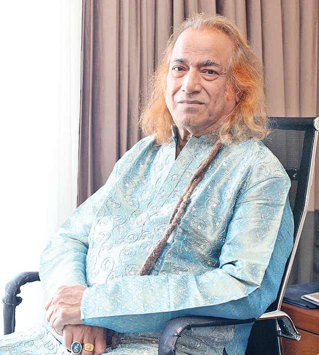 আশিস খাঁ l ছবি: খালেদ সরকার