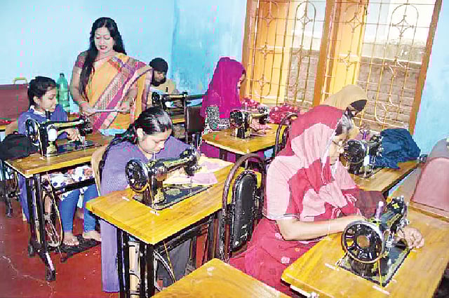 নিজের প্রতিষ্ঠানে আইনুন্নাহার