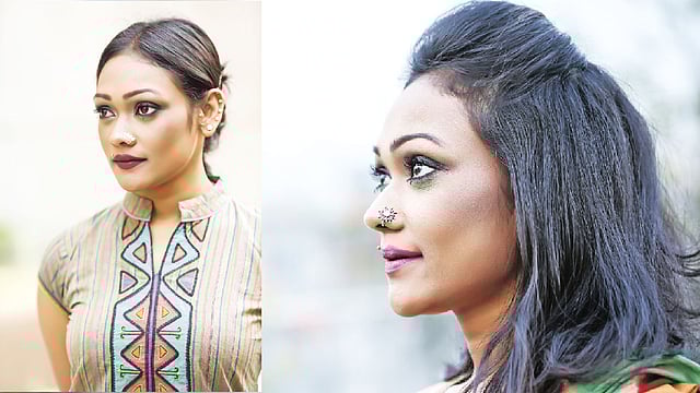 নাক ফোঁড়ানো না থাকলেও পরা যাবে নাকফুল। নাকফুল: বিড়া,নাকফুলের আকারে ফুল, পাতা, জ্যামিতিক নকশা নাকফুল: হাটবাজার পোশাক: দেশাল