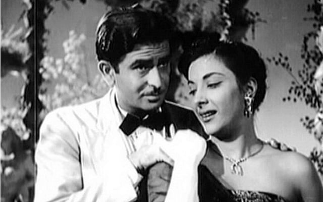 রাজ কাপুর ও নার্গিস।